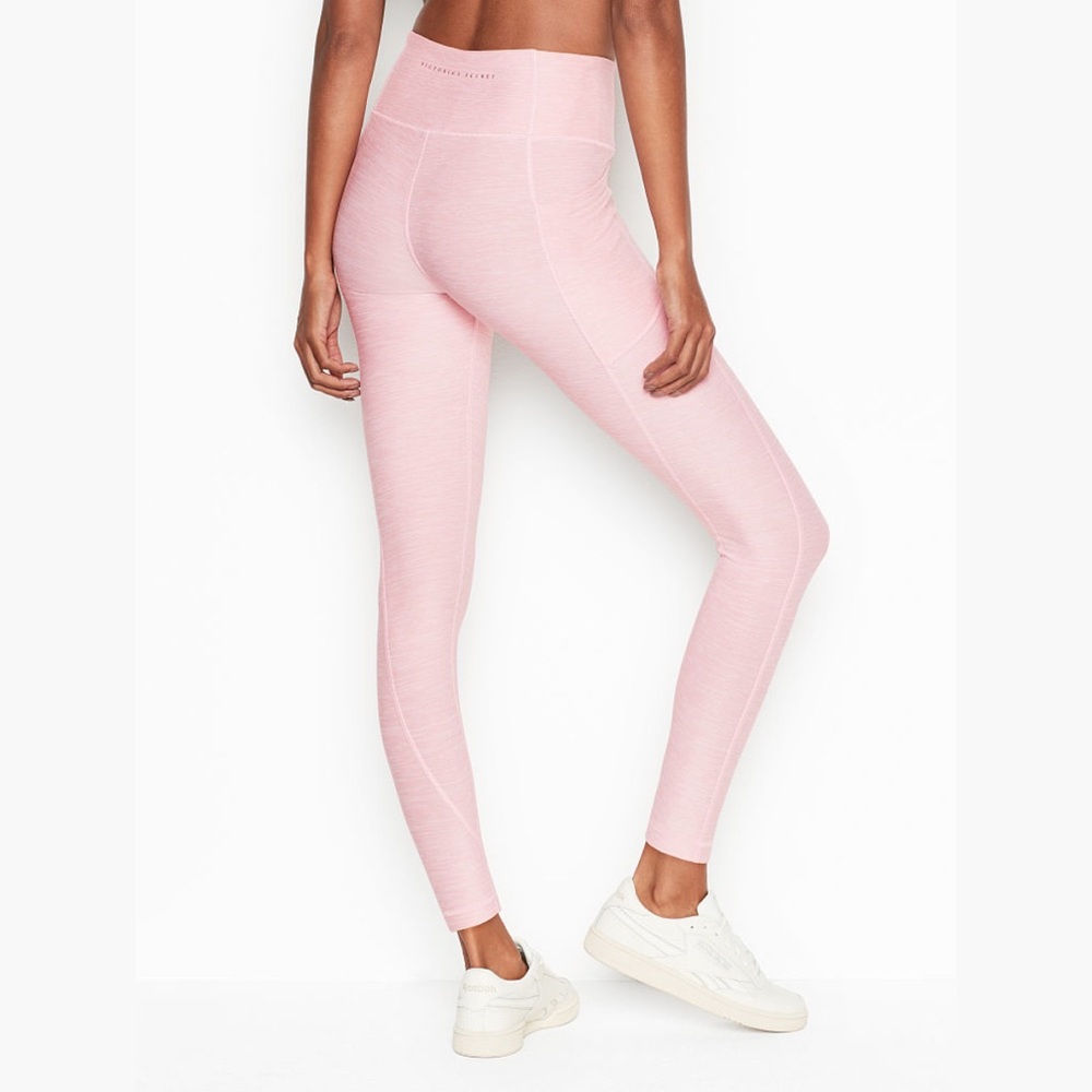 VS Incredible Essential Lace-up Legging (NWOT)